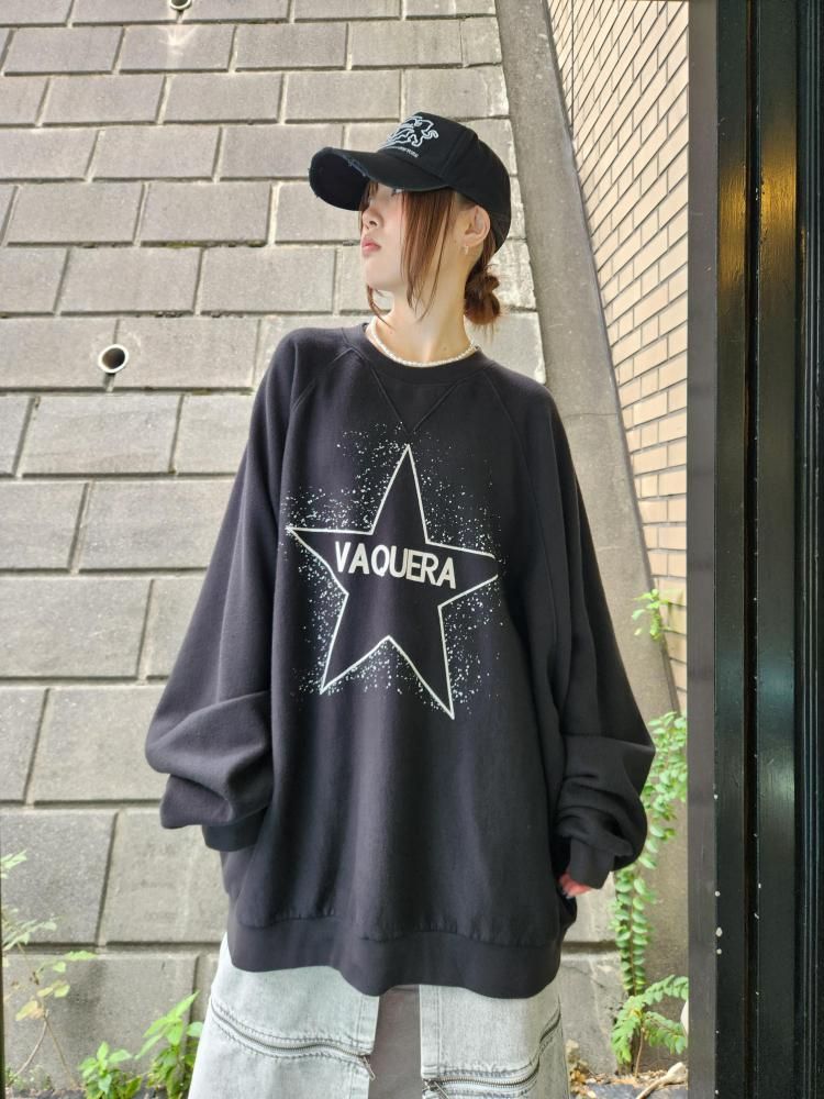 <img class='new_mark_img1' src='https://img.shop-pro.jp/img/new/icons1.gif' style='border:none;display:inline;margin:0px;padding:0px;width:auto;' />VAQUERA.WOMEN  OVERSIZED SWEAT  SHIRT KNIT