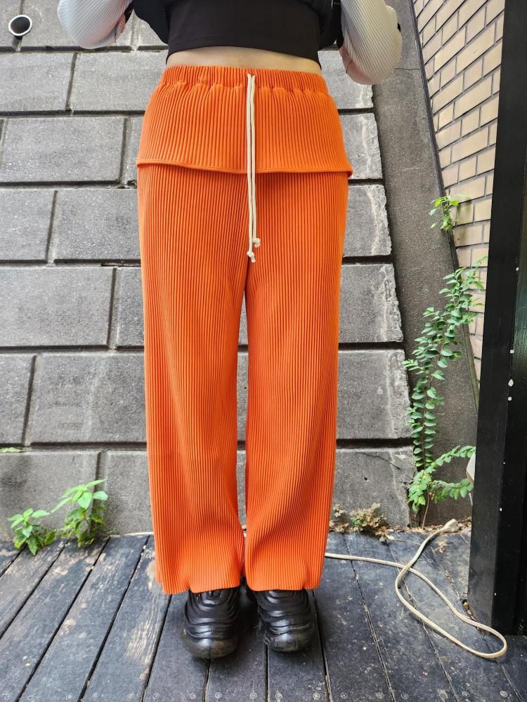 <img class='new_mark_img1' src='https://img.shop-pro.jp/img/new/icons1.gif' style='border:none;display:inline;margin:0px;padding:0px;width:auto;' />kotohayokozawaCRISP PIPING PANTS(ORANGE)