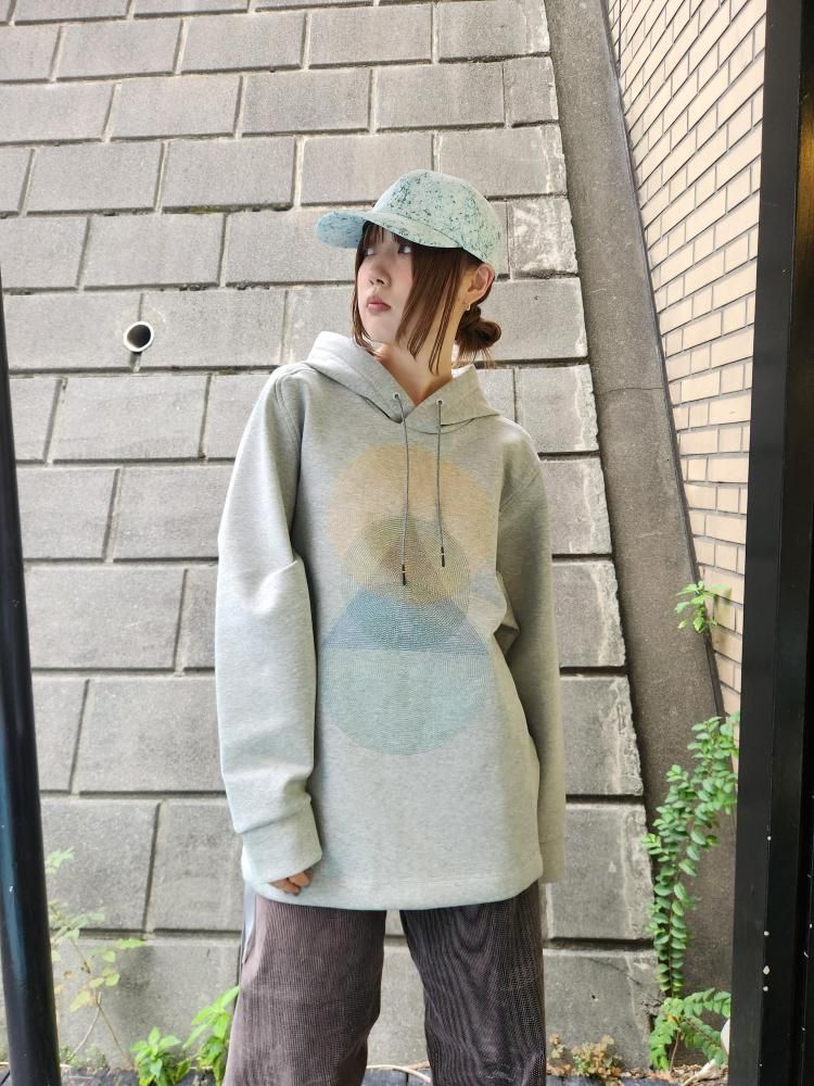 <img class='new_mark_img1' src='https://img.shop-pro.jp/img/new/icons1.gif' style='border:none;display:inline;margin:0px;padding:0px;width:auto;' />HATRAEcho Embroidery Hoodie(GRAY)