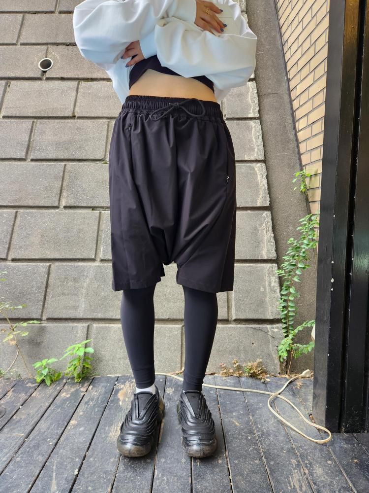 <img class='new_mark_img1' src='https://img.shop-pro.jp/img/new/icons1.gif' style='border:none;display:inline;margin:0px;padding:0px;width:auto;' />FUMITO GANRYULayered Sarouels