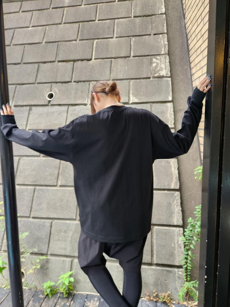<img class='new_mark_img1' src='https://img.shop-pro.jp/img/new/icons1.gif' style='border:none;display:inline;margin:0px;padding:0px;width:auto;' />FUMITO GANRYUMantle T-Shirt(BLACK)