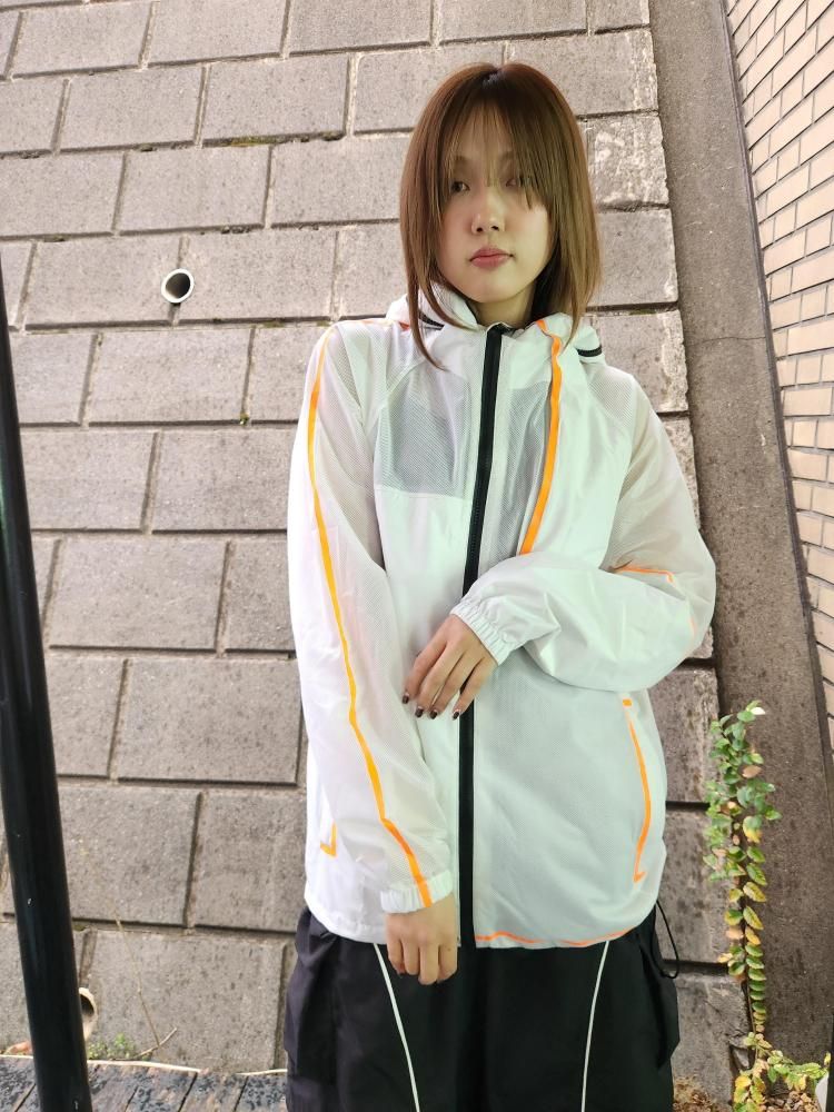 <img class='new_mark_img1' src='https://img.shop-pro.jp/img/new/icons1.gif' style='border:none;display:inline;margin:0px;padding:0px;width:auto;' />TSUNG YU CHANPROTECTIVE SERIES(WHITE)