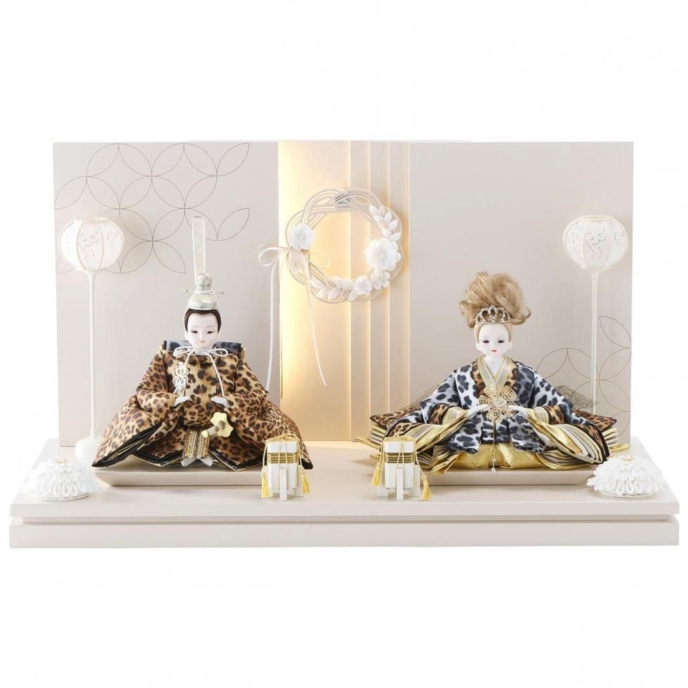 雛人形・ひな人形<br>「Royal - ロイヤル -」限定1点<br>鈴木晃隆<br>幅60×奥行32.2×高さ34.5cm