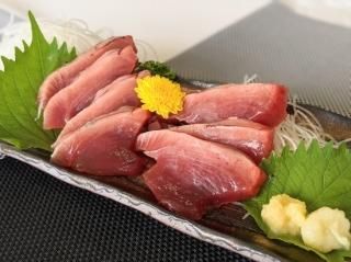 カツオ 楽天市場】【ふるさと納税】【山実水産】もちもち 生カツオ たたき 6節