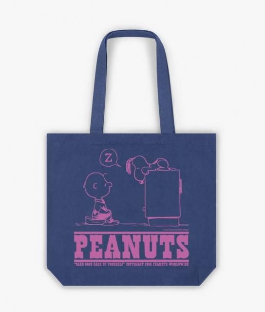 <img class='new_mark_img1' src='https://img.shop-pro.jp/img/new/icons14.gif' style='border:none;display:inline;margin:0px;padding:0px;width:auto;' />TSPTR  PEANUTS HAPPINESS IS... LESS SCREEN TIME TOTE