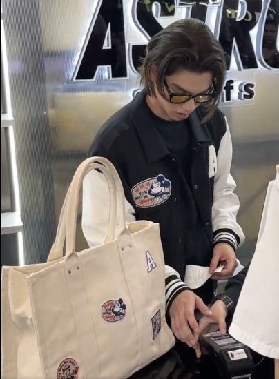 【Bright】Astro stuffs DISNEY 100 TOTE BAG ディズニートートバッグ アストロ, - 推しタイ　-Oshi  Thai-