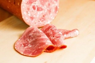 2022年IFFAドイツ食肉加工コンテスト金賞ゴールドメダル受賞商品　　　　　　　　　　　　　　　　リンドシンケンスライス　１００g/１パック