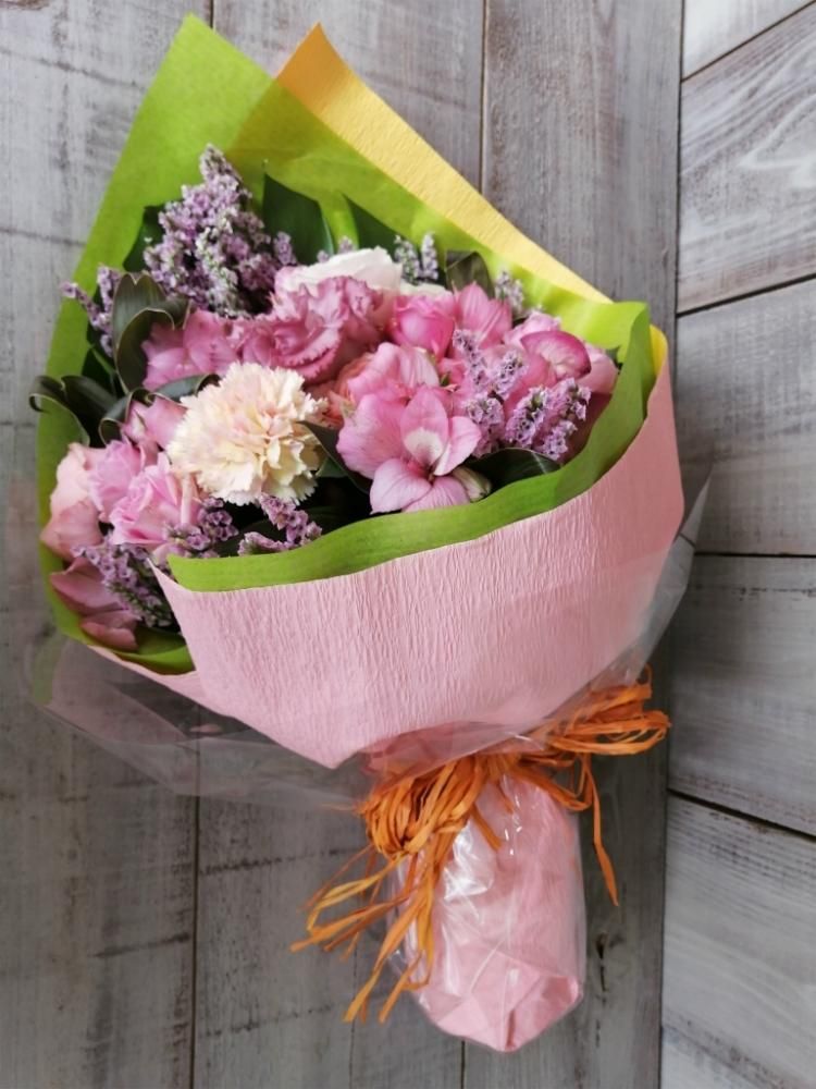 造花のピンク花束 フリーメッセージ対応】花束ピンク(M) – アニクリオンラインストア