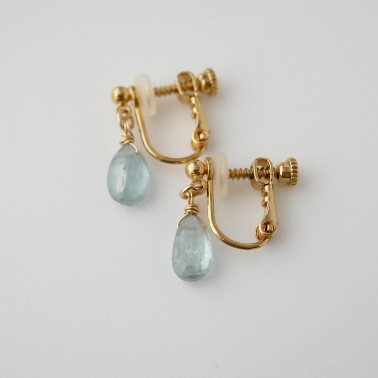 カイヤナイトの天然石イヤリング【Sizuku】T25 - 痛くないイヤリングと