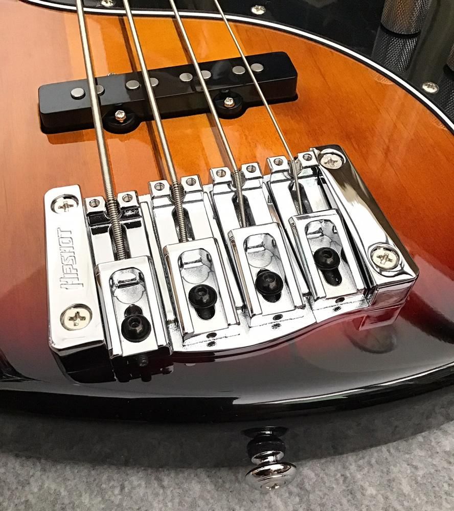 SE Kestrel Bass / Tri-Color Sunburst / Paul Reed Smith / PRS