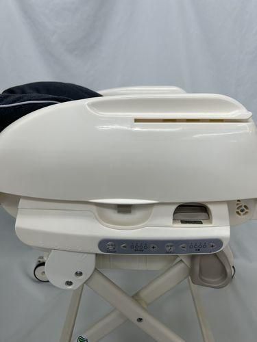 コンビ ネムリラ4キャス オートスウィング ロッタ ネイビー コンビ ネムリラ4キャス オートスウィング ロッタ ネイビー