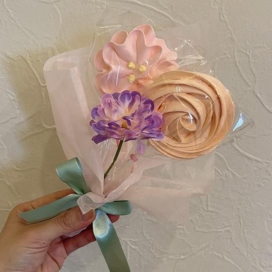 食べれるミニブーケ ローズサーモン ピンク メレンゲ メレンゲクッキー ブーケ お菓子のブーケ スイーツ お花 洋菓子 プレゼント ギフト おしゃれで可愛いスイーツ ギフトの通販専門店 Sweet Wagon