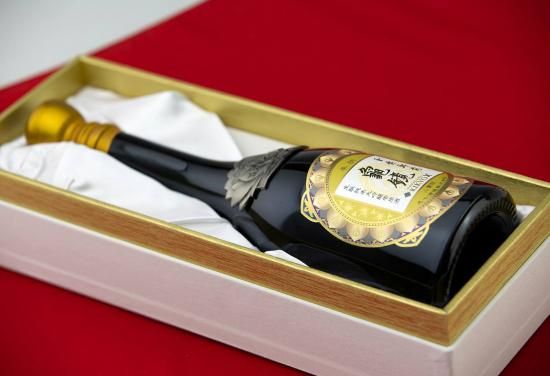 大七 純米大吟醸・雫原酒 720ml | 玉依御前・亀鏡 - 東北の地酒
