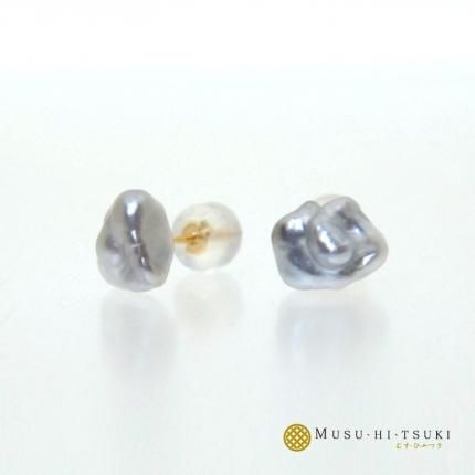 パール ピアス k18 真珠 黒蝶真珠 ケシパール ギフト 金属アレルギー 