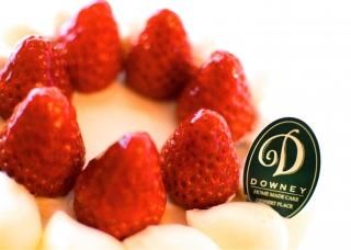 ホールケーキ 1個から配送可能 ケーキと焼き菓子のcafe Downey カフェダウニー ホールケーキ 1個から配送可能 ケーキと焼き菓子のcafe Downey カフェダウニー