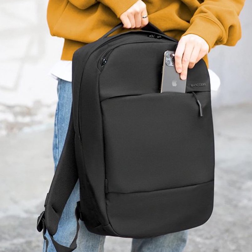 【Apple公認】incase City Compact Backpack