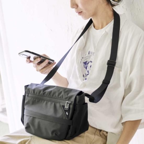 MINI SHOULDER BAG