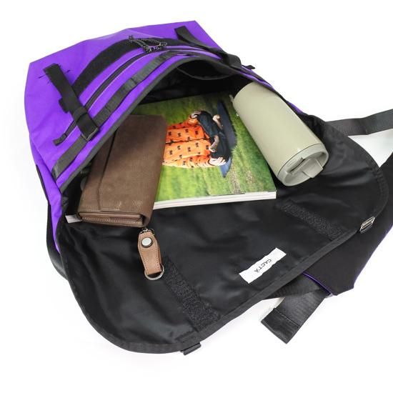 CACTA - GRECO MESSENGER BAG M