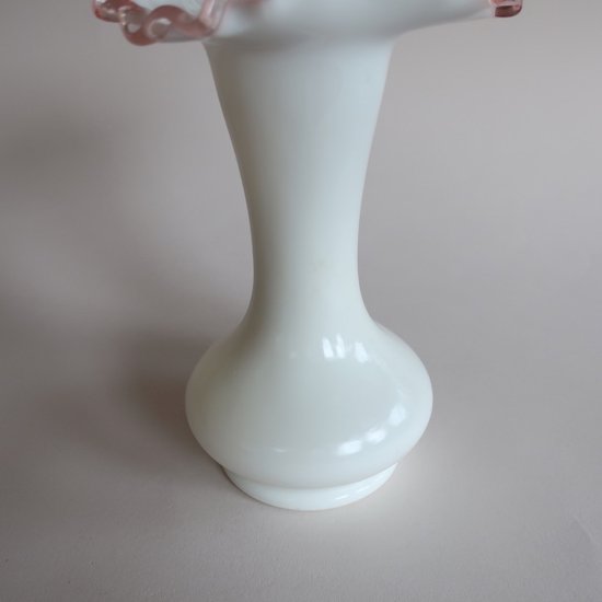 Vintage Fenton Ruffled Rose Pink Crest flower vase/ビンテージ 