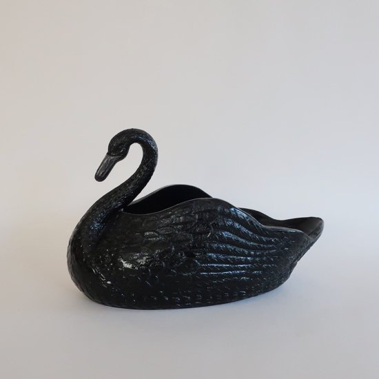 Vintage black glass swan flower vase/ビンテージ 黒ミルクガラス 