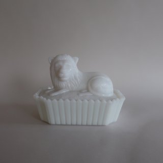 Vintage Milk Glass Lion Accessory Case /ӥơ ߥ륯饹 饤 ʪ(A240)