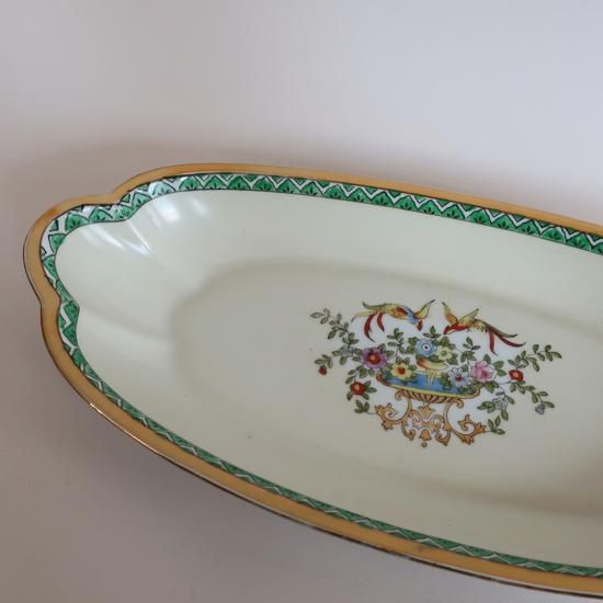 OLD Noritake 『日本古来の赤』オーバル大皿 陶磁器 OLD Noritake 『日本古来の赤』オーバル大皿 陶磁器 キッチン・食器