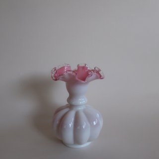 Vintage Fenton Silver Crest Pink  Milk Glass Melon Ruffled Vase/ӥơ եȥ ե١/ִ/(A322)