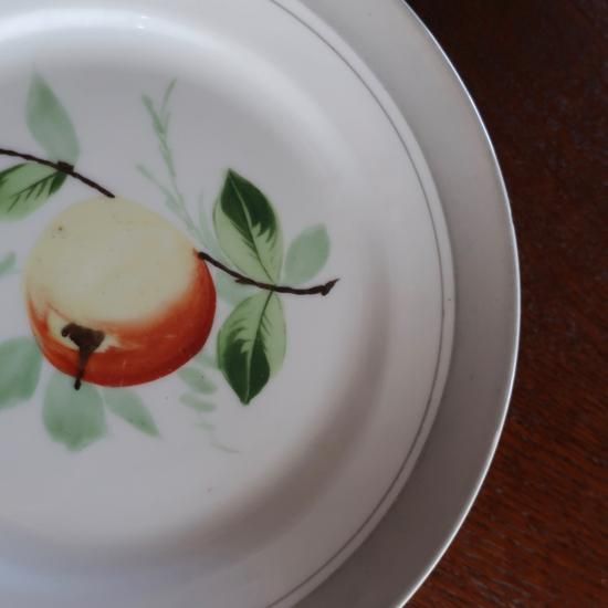 Vintage Gray×Pear Plate/ビンテージ フルーツ柄 プレート/桃(A580) Vintage Gray×Pear Plate/ビンテージ フルーツ柄 プレート/桃(A580)