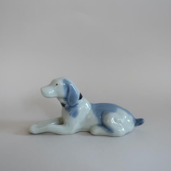 【美品】ビンテージ　いぬ　犬　陶器　置物　インテリア　工芸品　美術品　A1645 ビンテージ 犬 陶器 オブジェ 置物 インテリア 工芸品 美術品