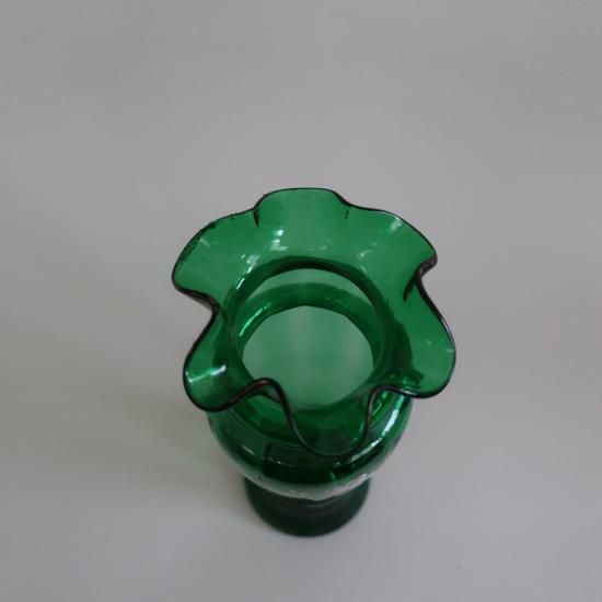 Antique Green Ruffled glass Flower Vase/アンティーク