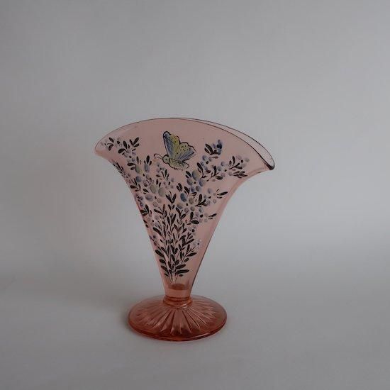 Vintage Hand painted Pink Glass Fan Vase/ビンテージ ピンク Vintage Hand painted Pink Glass Fan Vase/ビンテージ ピンク