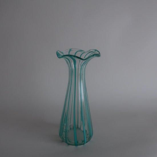 ウランガラス花瓶 (青＆透明のストライプ模様) ウランガラス花瓶 (青＆透明のストライプ模様) Vintage Clear