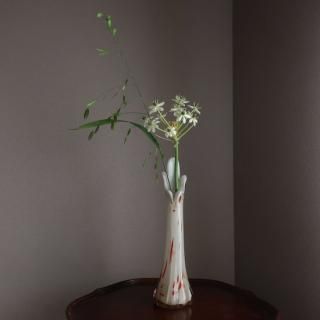 Vintage White Swung Glass Flower Vase/ӥơ ۥ磻ȡߥå  饹 ե١ /ִ/(A925)