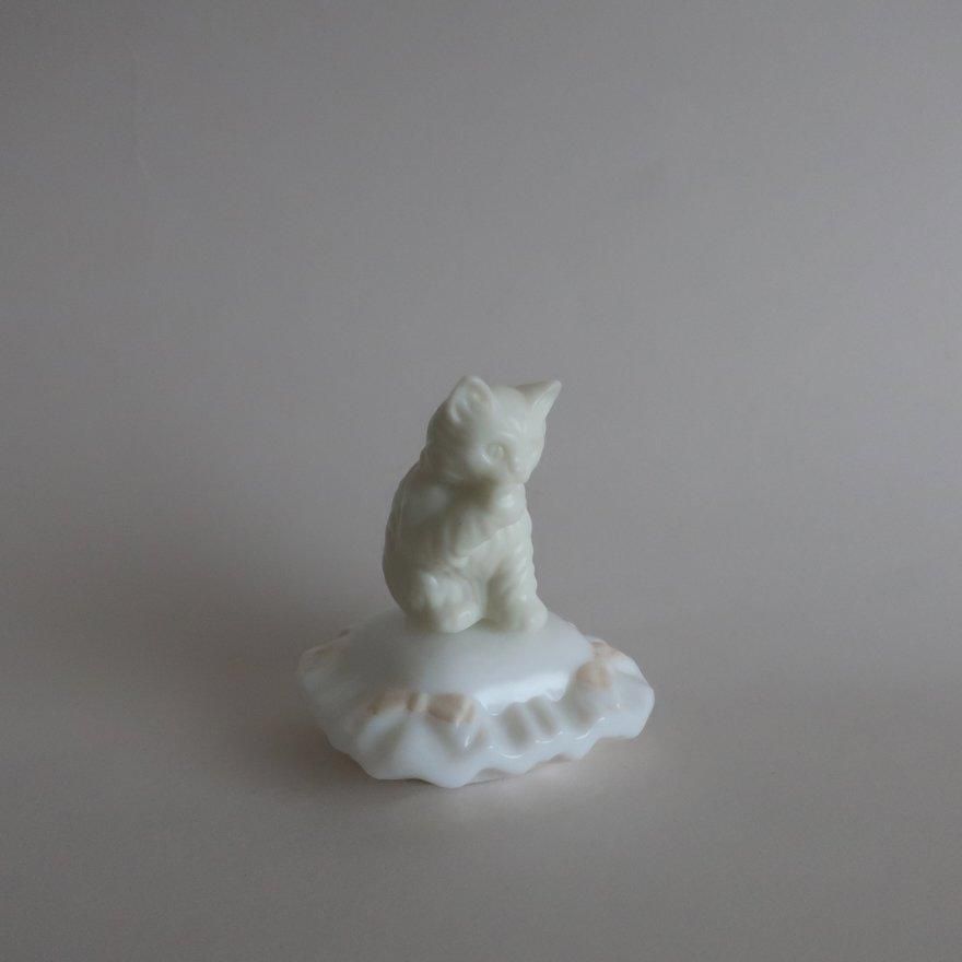 猫の小瓶 香水瓶 フランス 20世紀 Vintage Avon Milk Glass Cat Perfume Bottle Figures