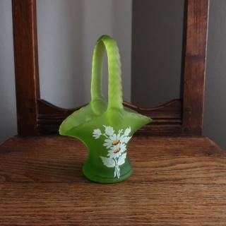 Vintage Westmoreland Green Stain Glass Basket (A957)