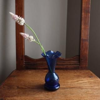 Vintage Blue Glass Small Flower Vase (A981)