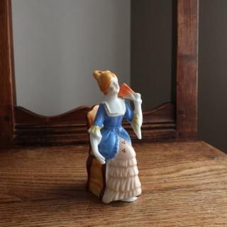 Vintage 1950s Ceramic Lady Figurine object (A982)