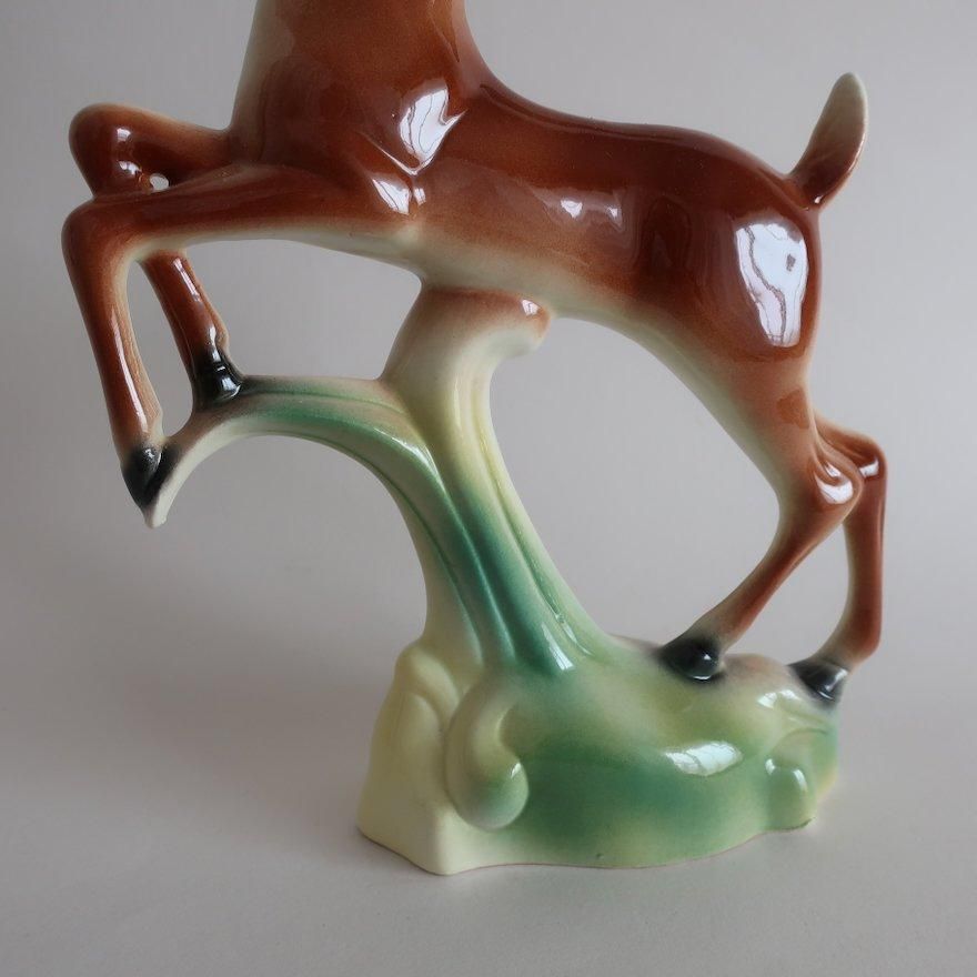 【美品】ビンテージ　鹿　子鹿　陶器　置物　インテリア　工芸品　美術品　A2581 美品】ビンテージ 鹿 子鹿 陶器 置物 インテリア 工芸品 美術品