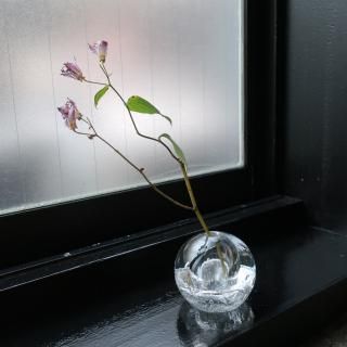 Vintage bubbles glass flower vase (B016)