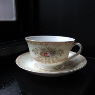 Vintage 1950's made in Japan Ceramic Cup&Saucer set (B021)