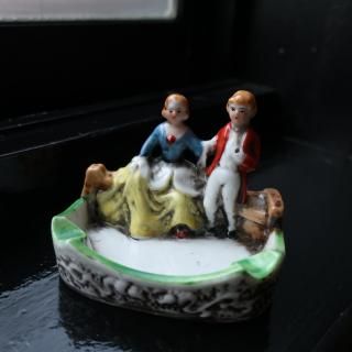 Vintage Ceramic Couple object Tray(B033)