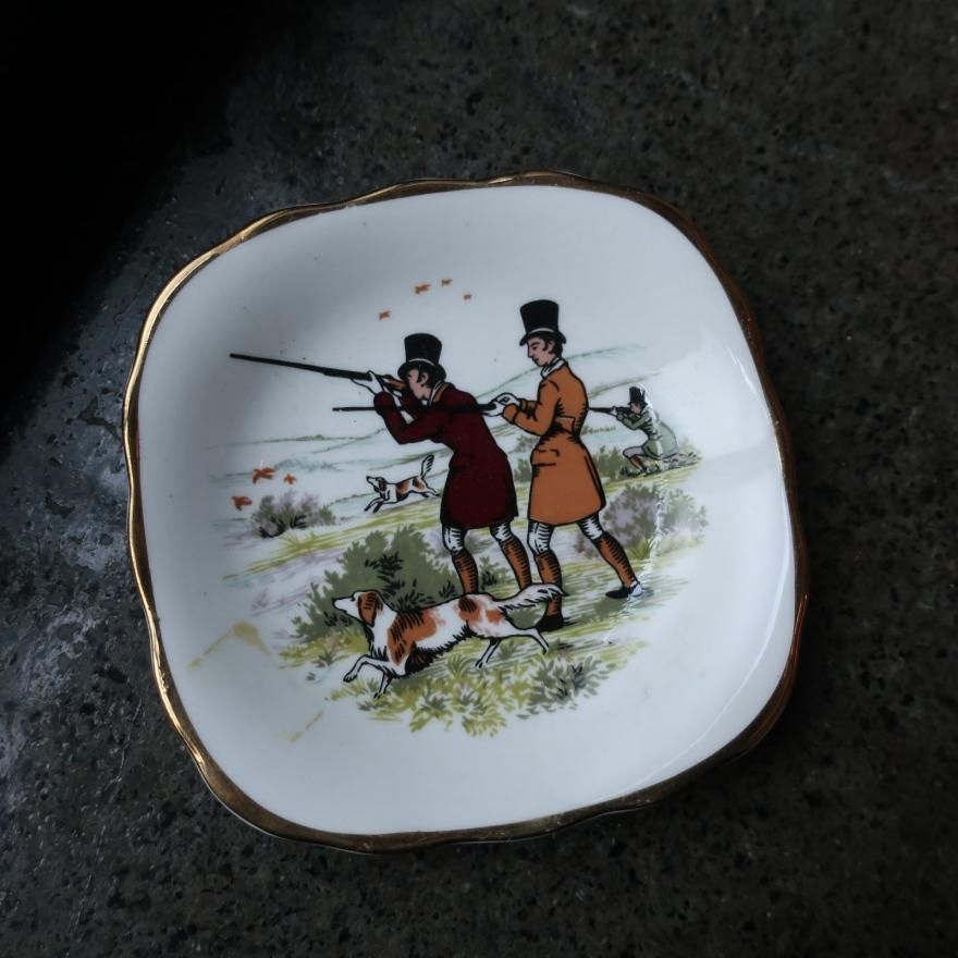 Vintage ENGLAND Ceramic Small Plate / Tray (B034)