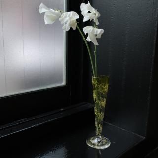 Vintage Hand Painted Yellow Glass Flower Vase (B099)