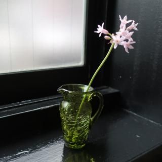 Vintage Mini Avocado Green Glass Flower Vase (B138)