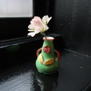 Vintage made in JAPAN Mini Flower vase(B159)