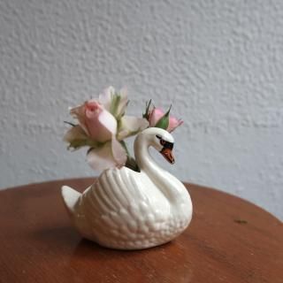 Vintage Ceramic Swan Tray Object (B162)