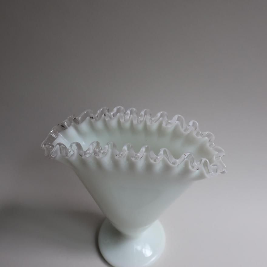 Vintage Fenton Silver Crest Fan Flower Vase (B180