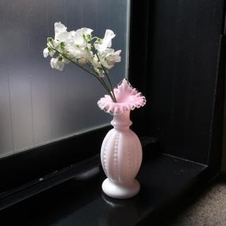 Vintage Fenton Silver Crest Peach Beaded Melon Jack in Pulpit Flower Vase (B181)