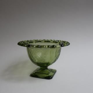 Vintage Indiana Glass Lorain
Avocado Green Lace Edge Footed Candy Dish(B215)