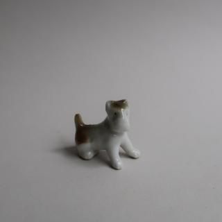 Vintage Ceramic Dog Mini Figurine Object (B259)